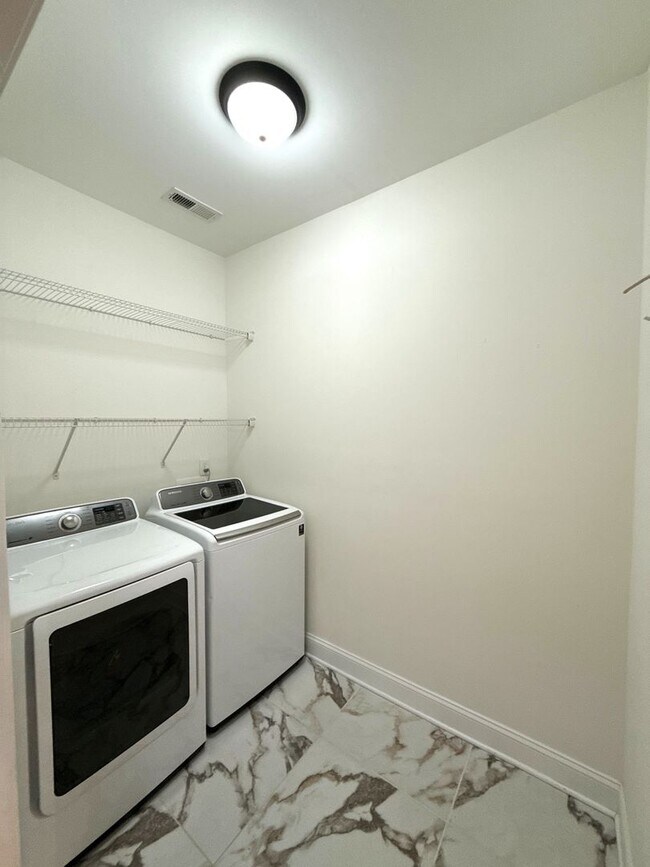 Building Photo - 9599 Audley End Ct NW