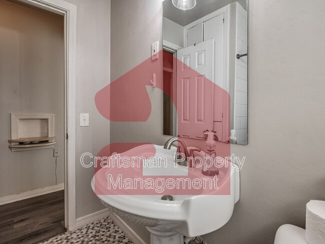 Building Photo - 2926 NW 72nd St