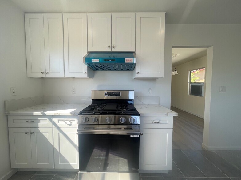 Building Photo - 14519 Fox St