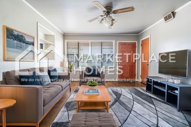 Building Photo - 208 Webb Ave