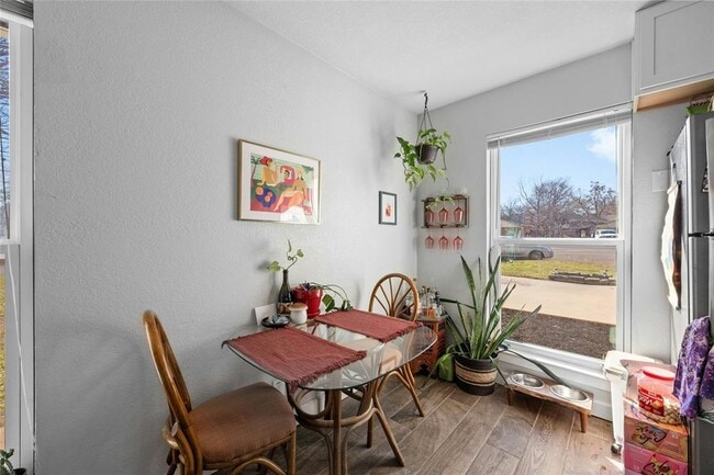 Building Photo - 5900 Harwill Cir