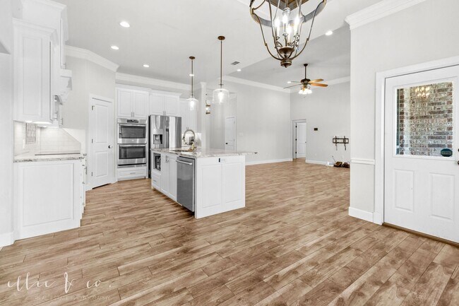 Building Photo - Luxury 4-Bedroom Home for Lease in Wylie ISD