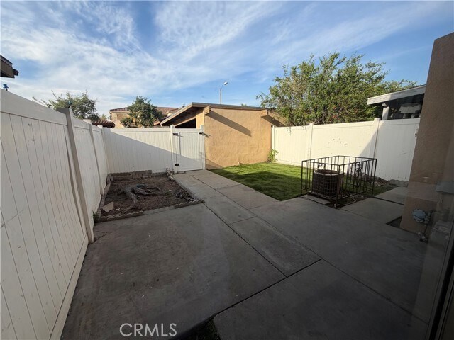 Building Photo - 16740 Village Ln