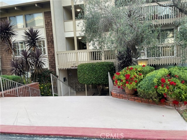 Building Photo - 6542 Ocean Crest Dr