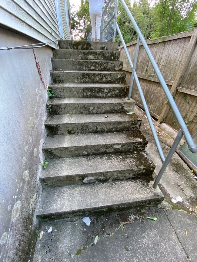 Building Photo - 43-45 Hall Avenue - 45