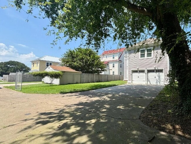 Building Photo - 259 W Ocean View Ave
