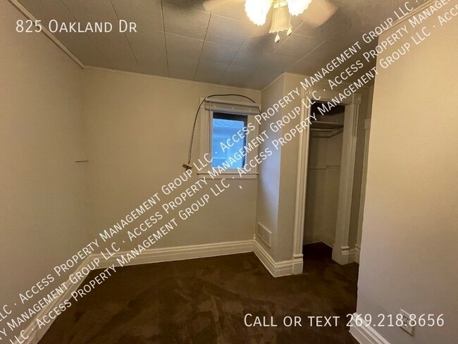 Building Photo - 3 bed home for rent Oakland Drive, Kalamazoo!