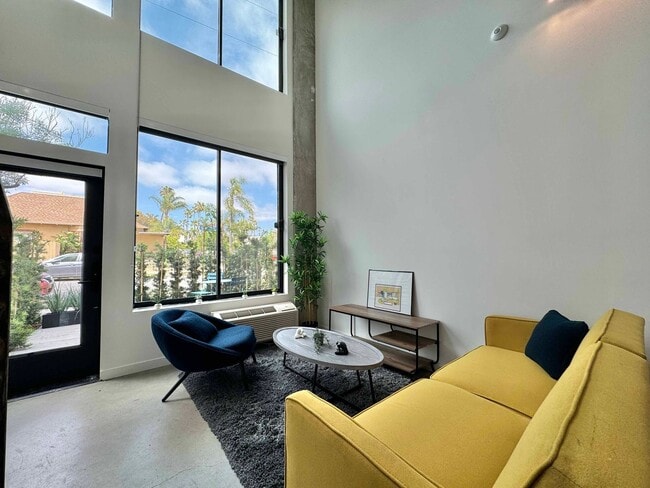 Interior Photo - Harvey Hillcrest