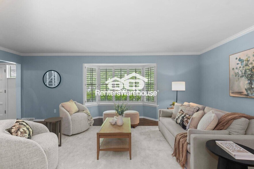 Building Photo - 3966 S Magnolia Way