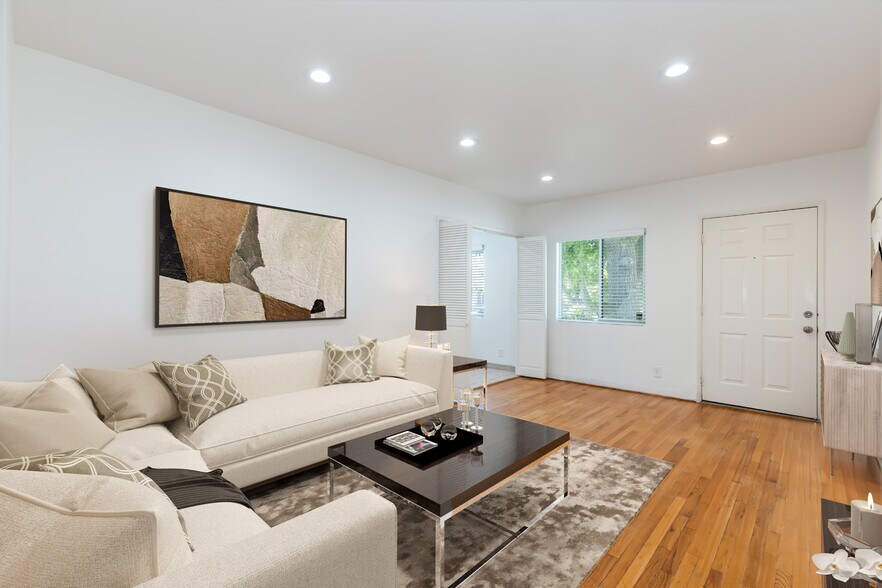 Living Room - 11481 Cumpston St