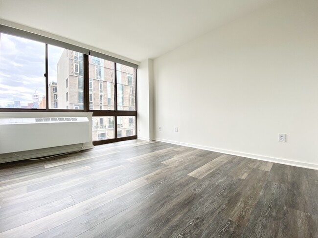 Interior Photo - The Landon