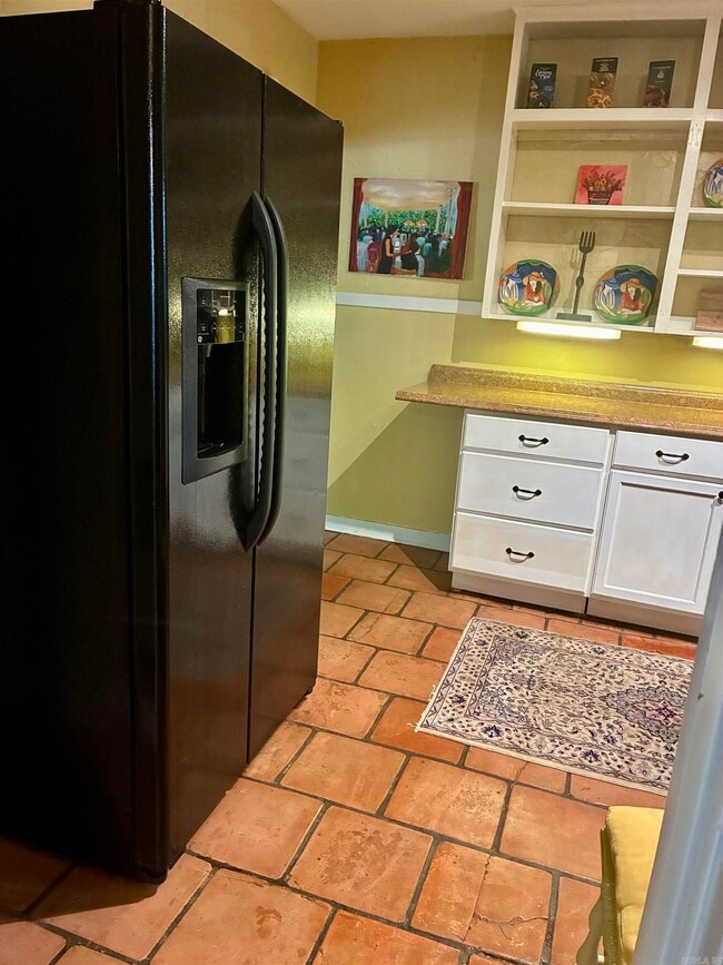 Building Photo - 404 N Jackson St