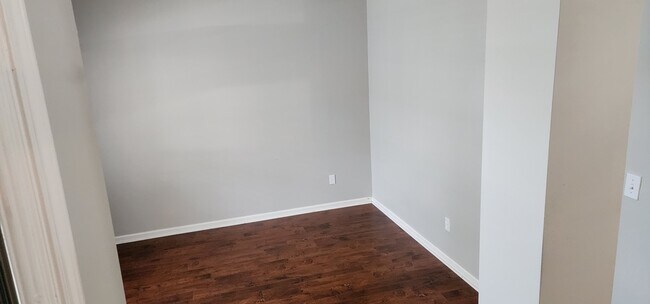 Building Photo - 3051 Tower Oaks Dr