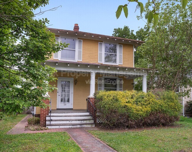Building Photo - 1310 Greycourt Ave