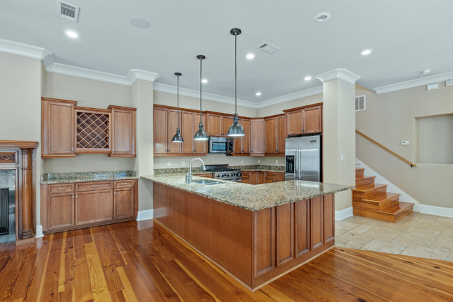 Building Photo - 1836 Ashley Hall Way
