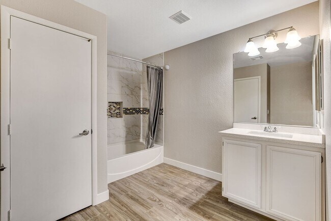 Building Photo - Totally Updated Solar Powered 4 Bedroom! B...