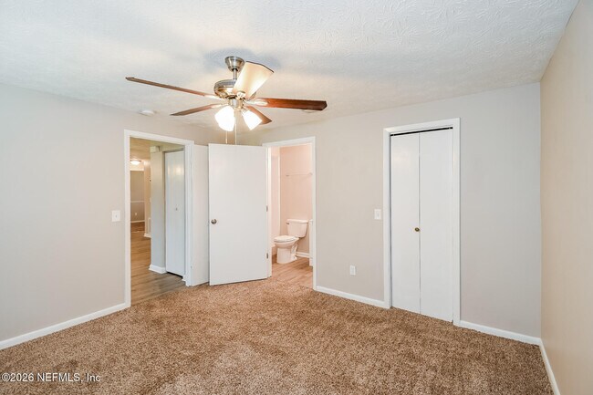 Building Photo - 1721 Stacey Ct