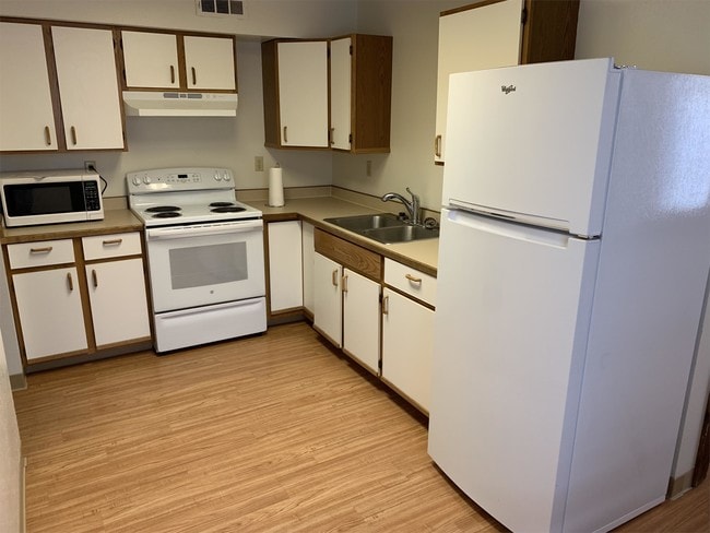 Building Photo - 1224 7th Ave N