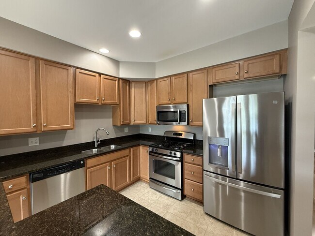 Building Photo - Stylish 3BR Home with Garage, Updated Interiors & Resort-Style Community Amenities Near Yorktown ...