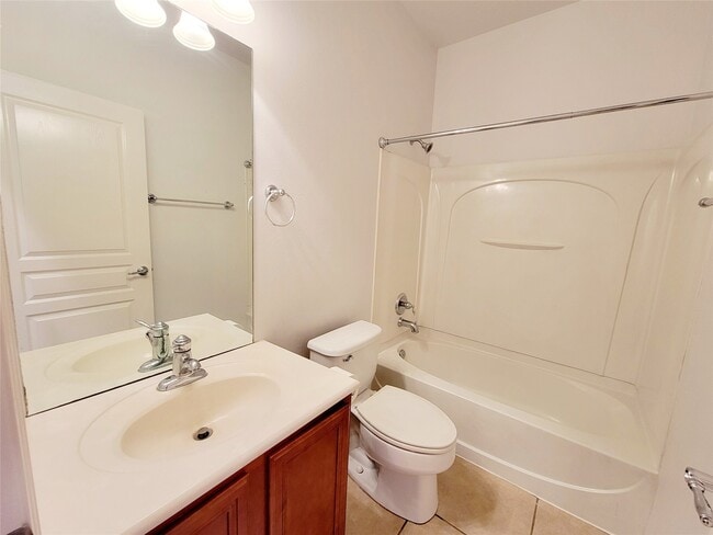Building Photo - 9518 Herons Grove Ln