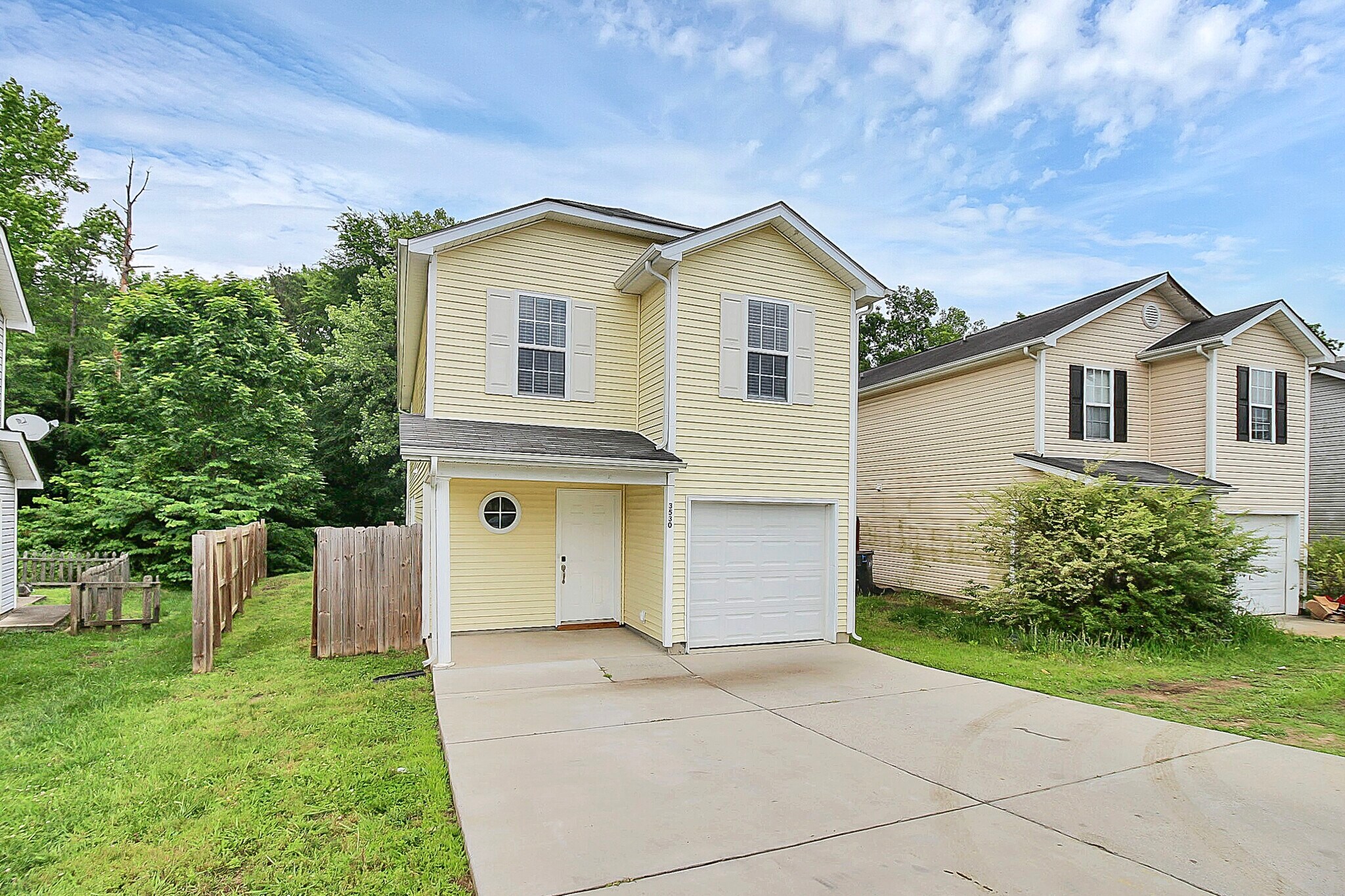 Building Photo - 3530 Crestridge Dr