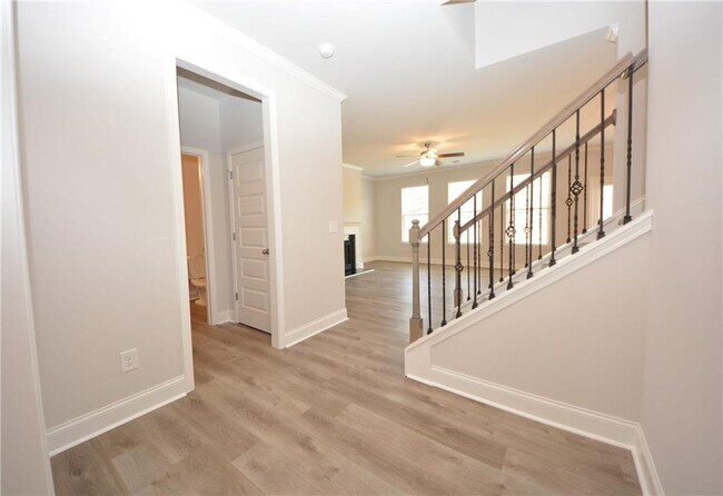 Building Photo - 232 Hellen Vly Dr