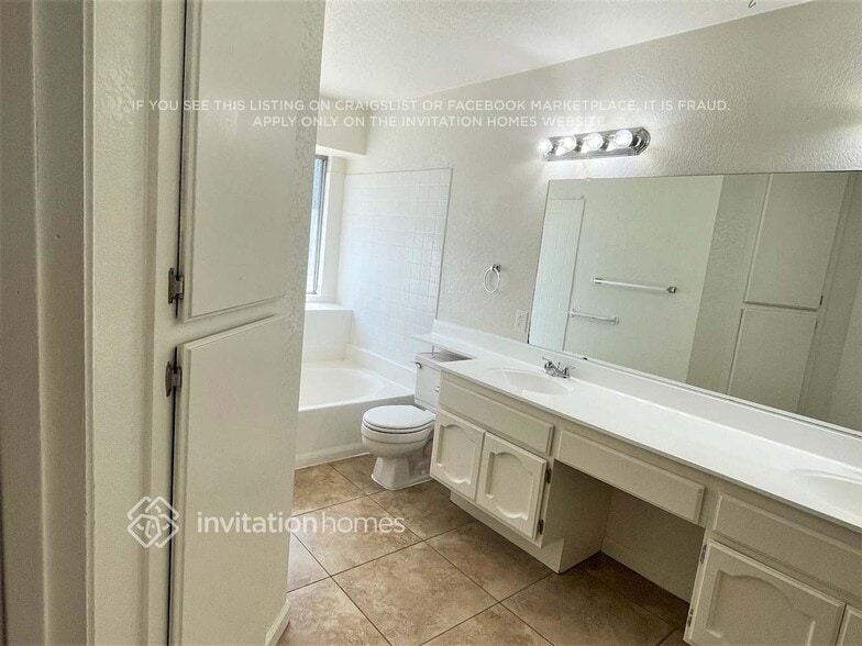 Building Photo - 2906 Erin Dr