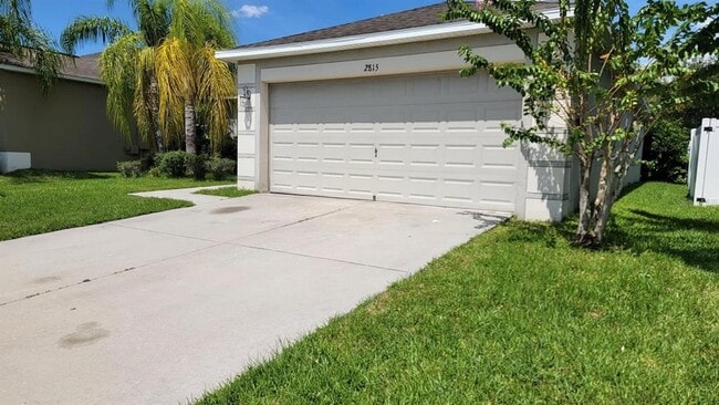 Building Photo - 2815 Carrickton Cir