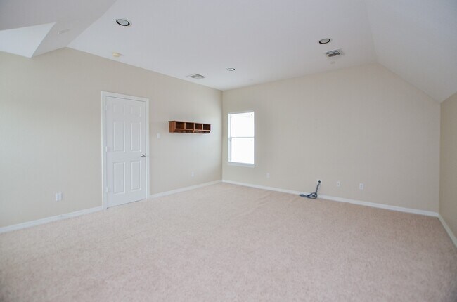 Building Photo - 7218 Spring Run Ln