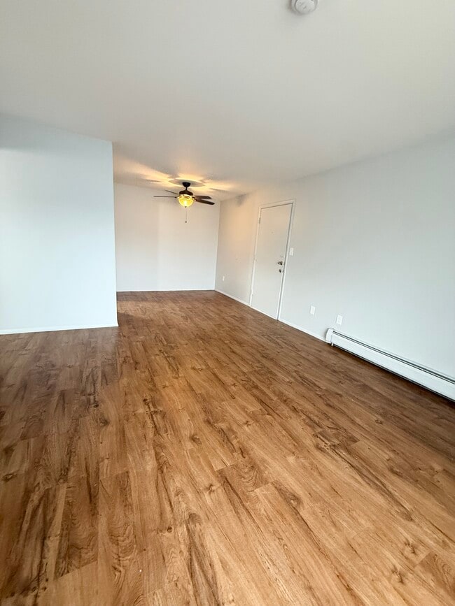 Building Photo - 2969 Four Towers Dr