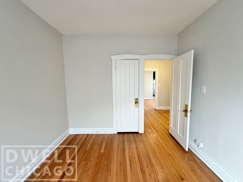 Building Photo - 1510 N Kedzie Ave