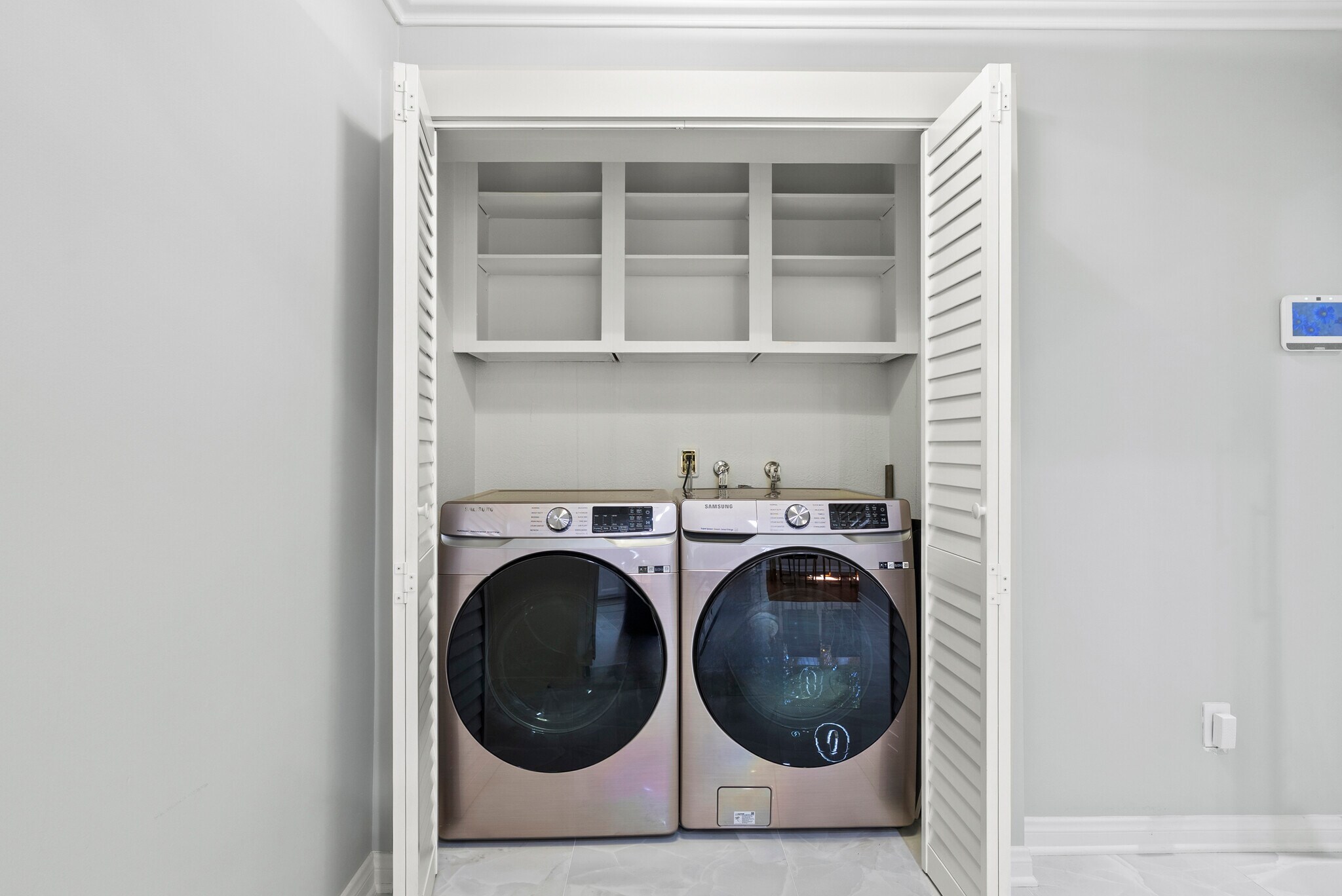 Building Photo - 14630 Dickens St