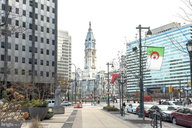 Building Photo - 1600 Arch St