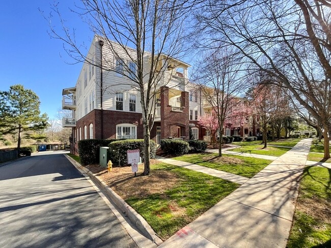 Building Photo - COMING SOON! Charlotte Living at Its Best!...
