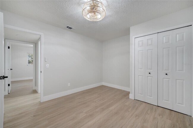 Building Photo - 7043 Carlene Dr