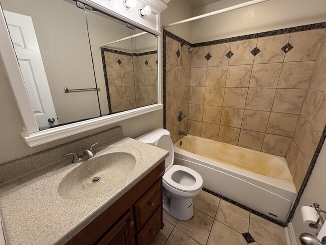 Building Photo - 4016 Liberty St