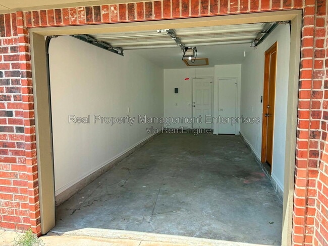 Building Photo - 4713 Castle Bay Cove