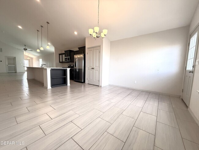Building Photo - 12396 Polo Norte Dr