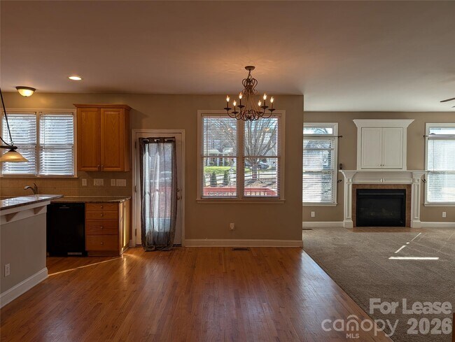 Building Photo - 217 Montibello Dr