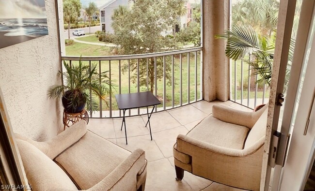 Building Photo - 124 Santa Clara Dr