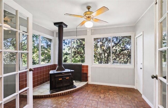 Building Photo - 75 Montre Square NW