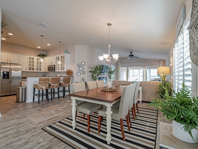 Building Photo - 5395 Dominica St