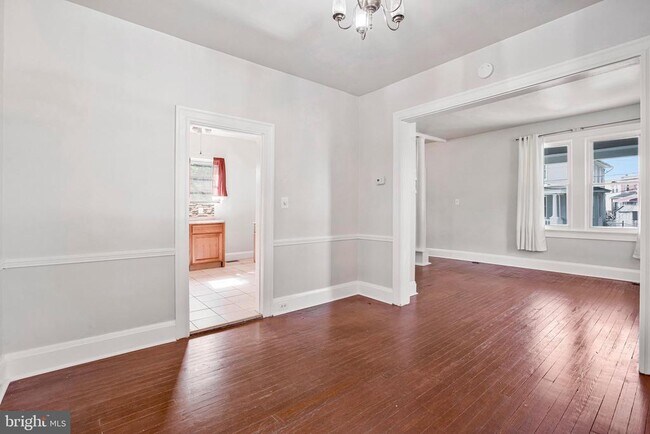Building Photo - 508 Cording Ave