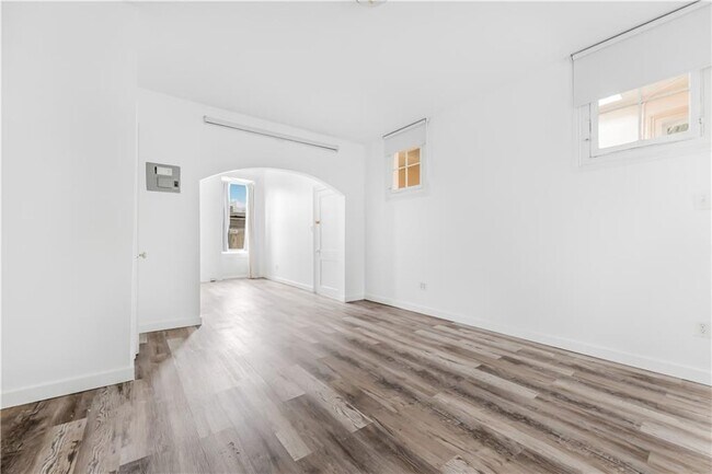 Building Photo - 32 Arion Pl