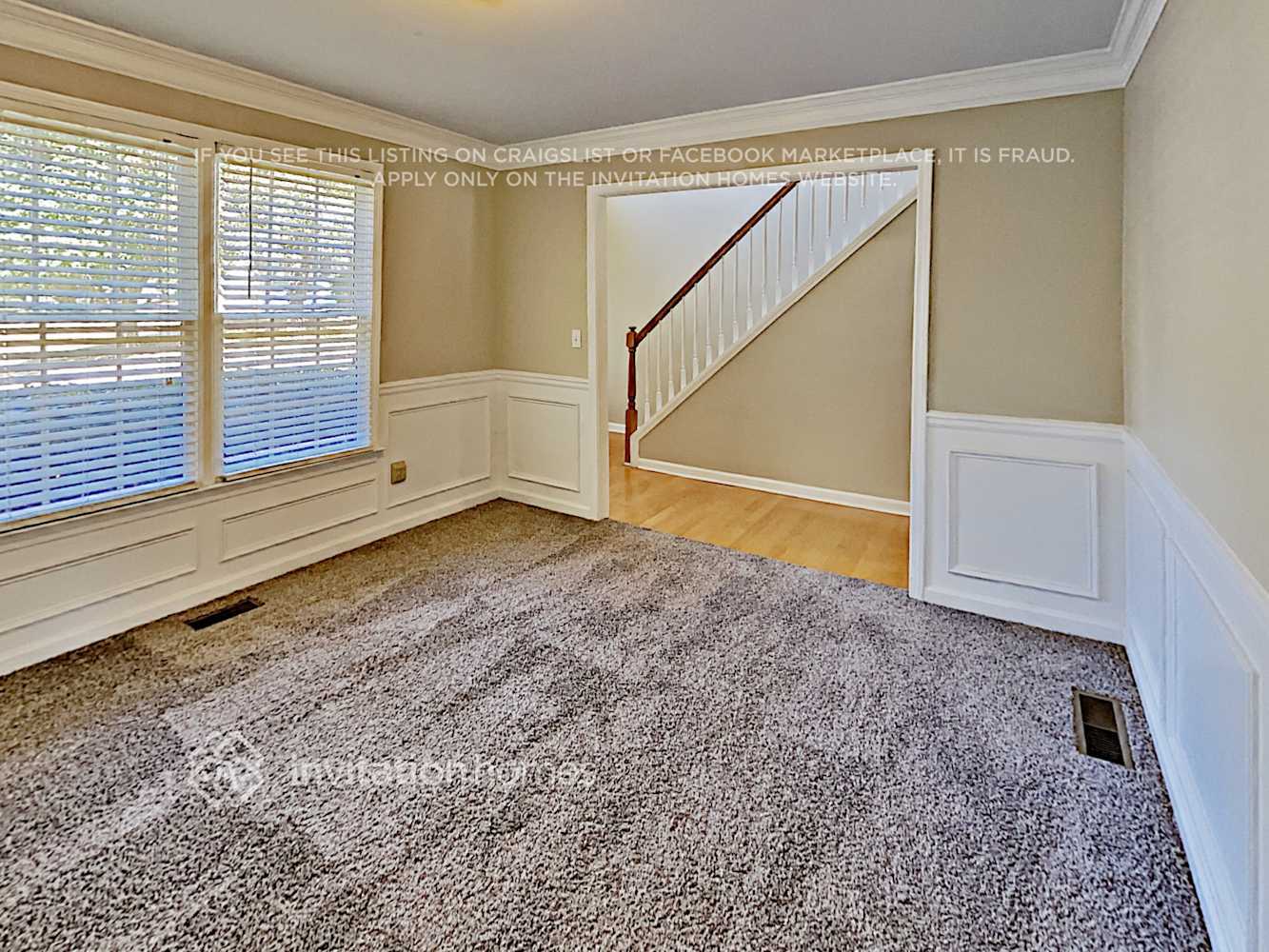 Building Photo - 559 Parliament St