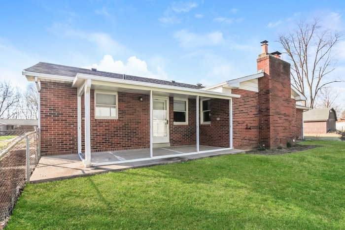 Building Photo - 2456 Bendel Dr