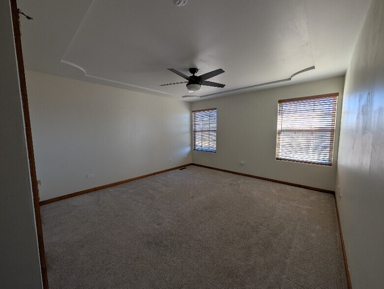 Building Photo - 559 Goodwin Dr