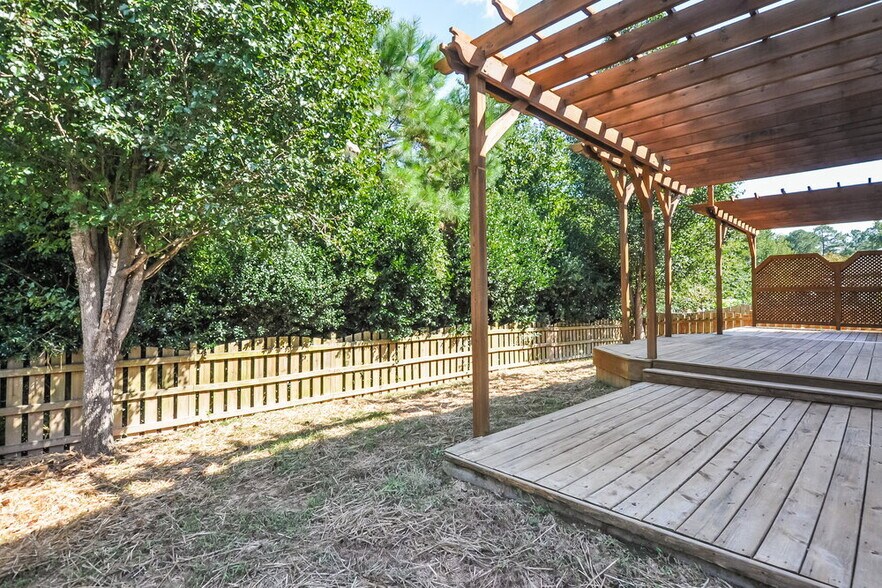 Building Photo - 1105 Steelhorse Dr