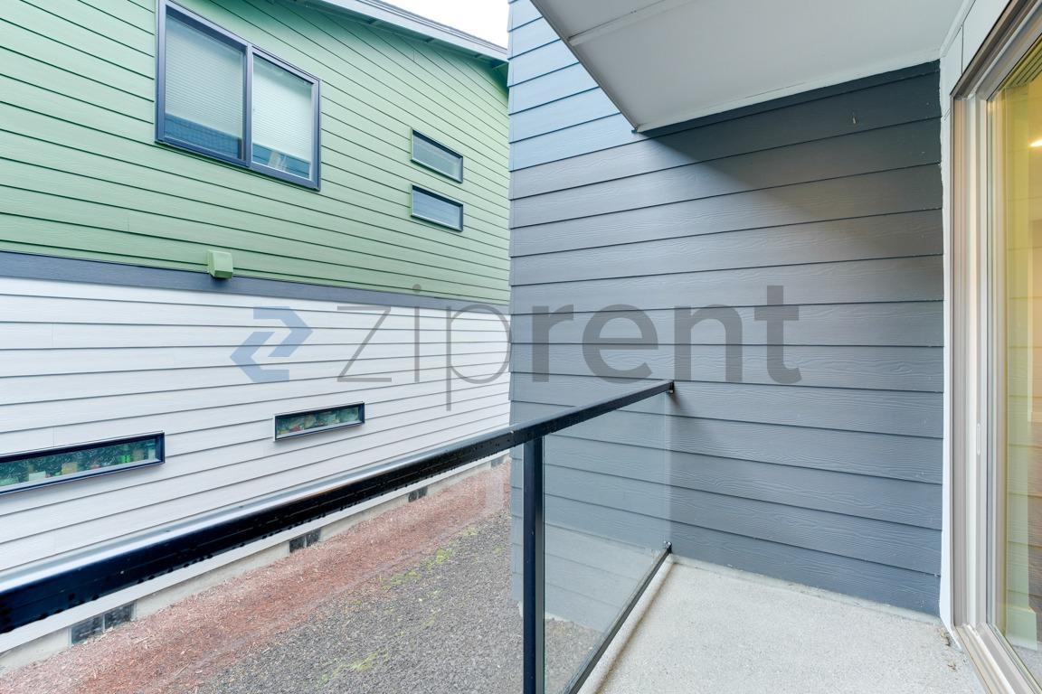 Building Photo - 12220 SE 251st Pl