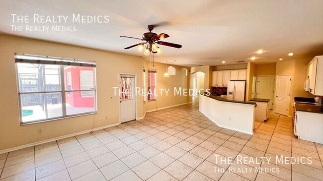 Building Photo - 7823 Fernleaf Dr